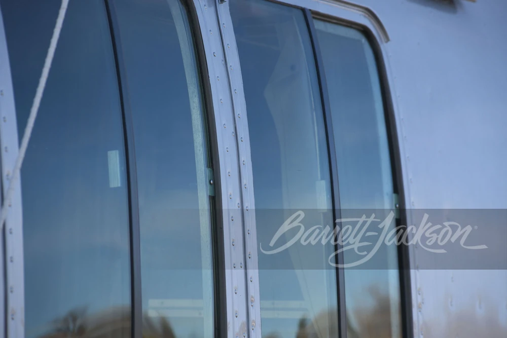 1975 Airstream - Image 14 of 31