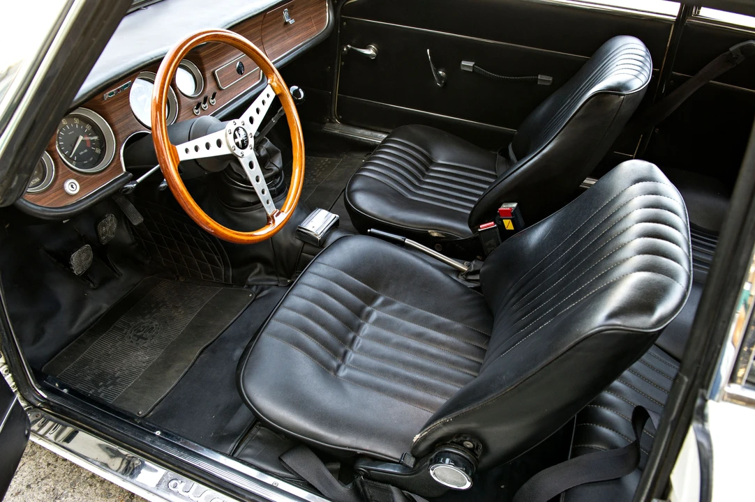 1975 Alfa Romeo GTA 1300 Junior - Image 26 of 31