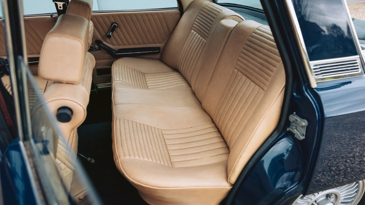 1975 Alfa Romeo 2000 GT Veloce - Image 10 of 31
