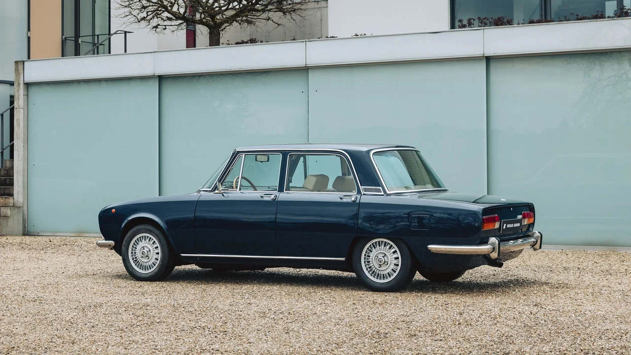 1975 Alfa Romeo 2000 GT Veloce - Image 18 of 31