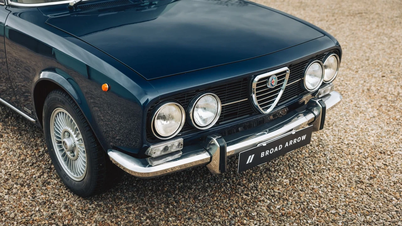 1975 Alfa Romeo 2000 GT Veloce - Image 20 of 31