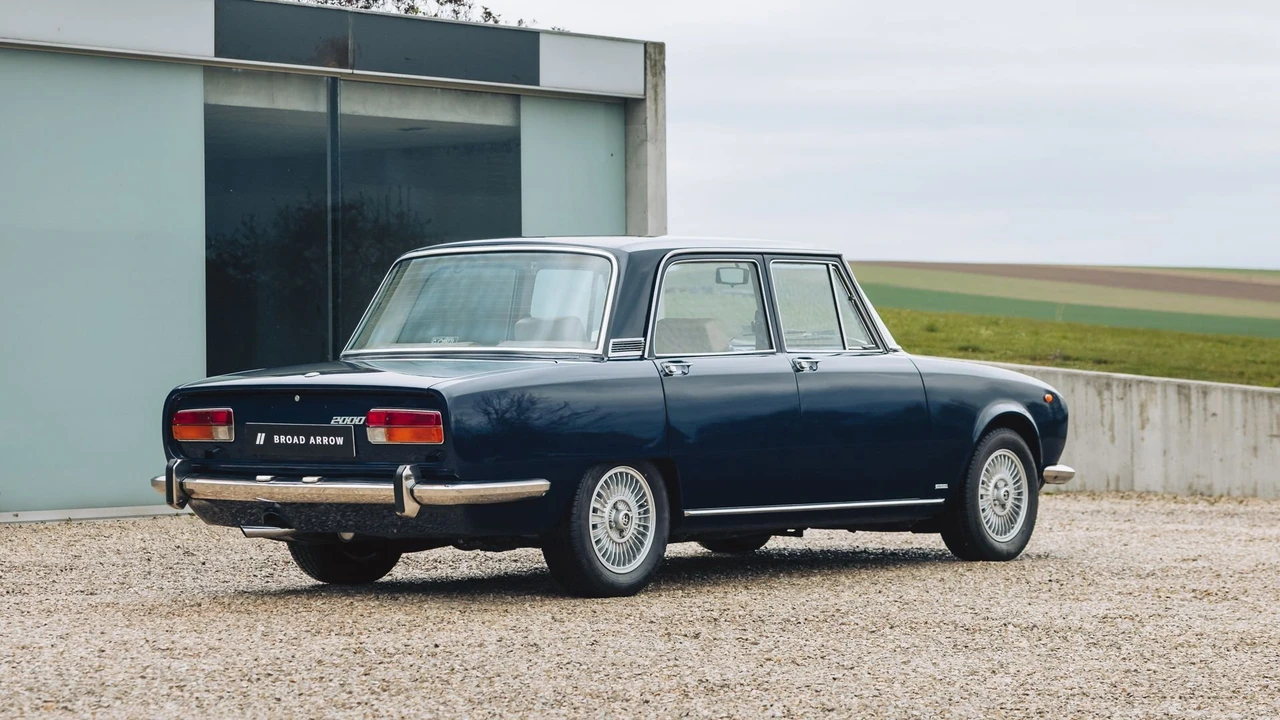 1975 Alfa Romeo 2000 GT Veloce - Image 6 of 31