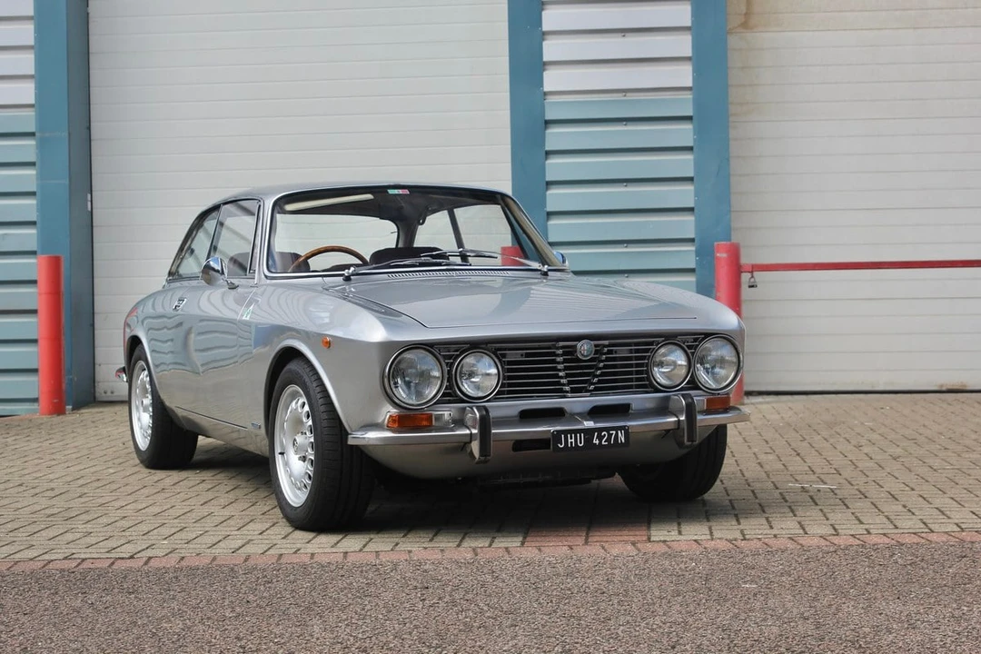 1975 Alfa Romeo 2000 GT Veloce - Image 20 of 30