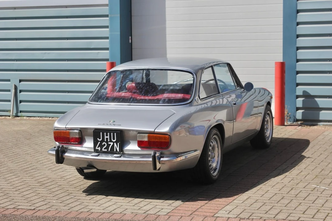 1975 Alfa Romeo 2000 GT Veloce - Image 29 of 30