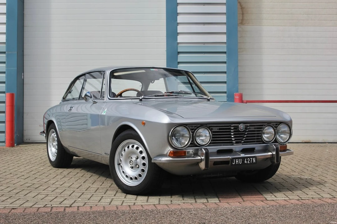 1975 Alfa Romeo 2000 GT Veloce - Image 19 of 30