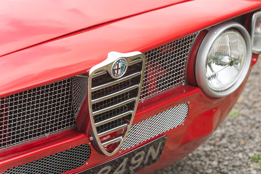 1975 Alfa Romeo 2000 GT Veloce - Image 12 of 31