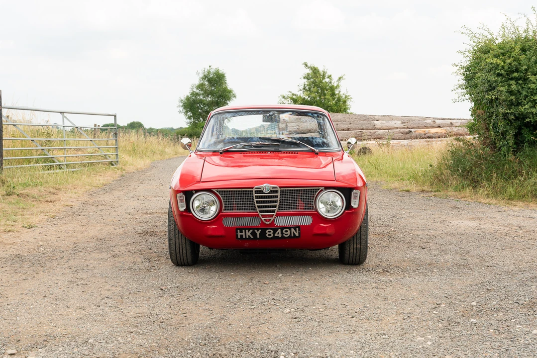 1975 Alfa Romeo 2000 GT Veloce - Image 10 of 31