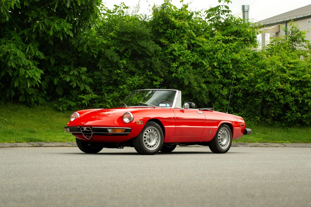 1975 Alfa Romeo Series 2 - Image 2 of 31