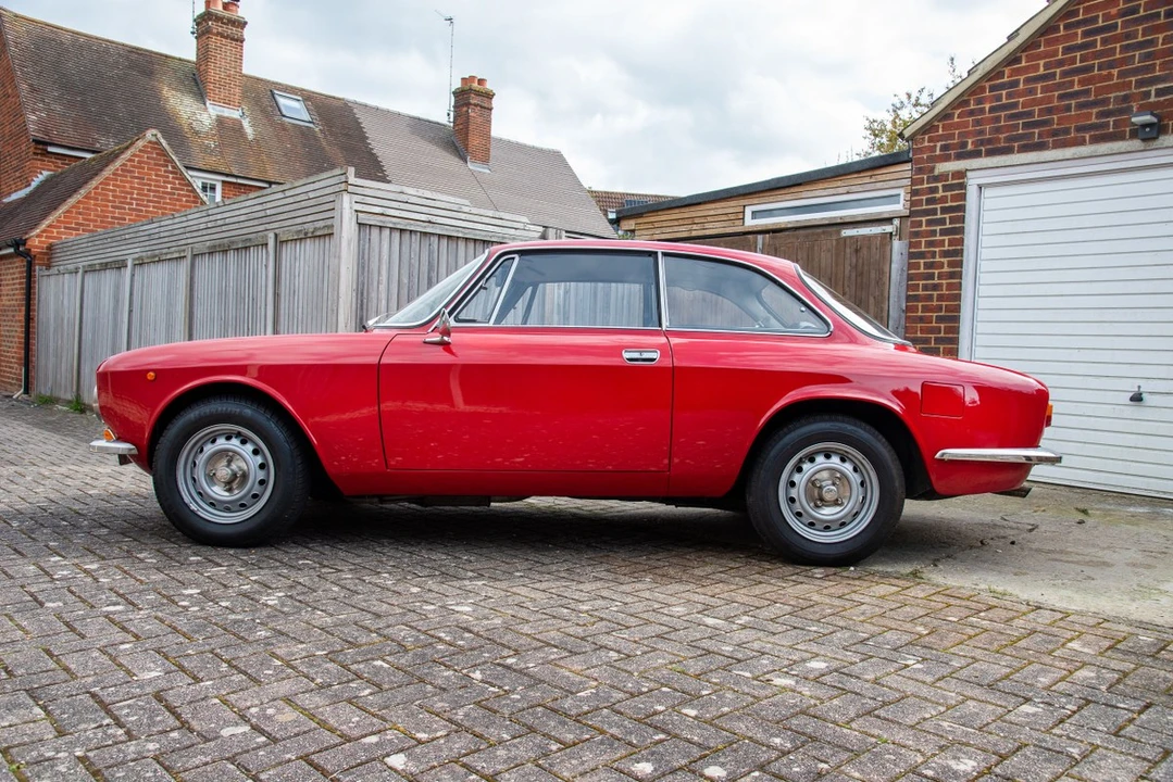 1975 Alfa Romeo GT 1600 Junior - Image 4 of 30