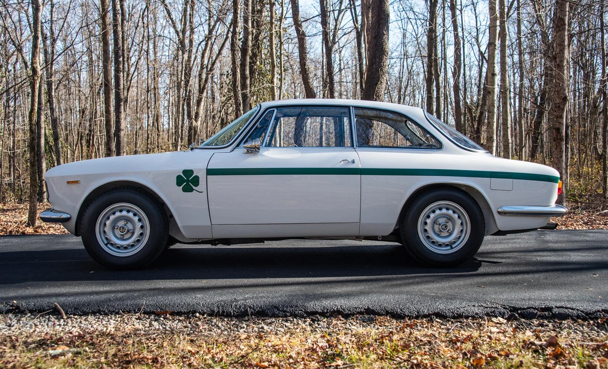 1975 Alfa Romeo GTA 1300 Junior - Image 13 of 31