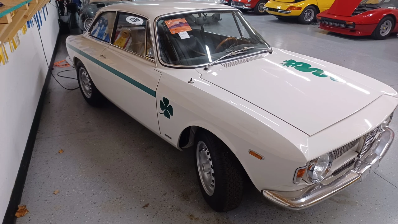 1975 Alfa Romeo GTA 1300 Junior - Image 26 of 31