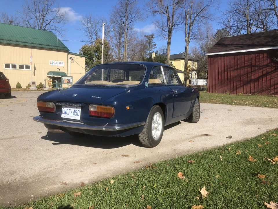 1975 Alfa Romeo 2000 GT Veloce - Image 11 of 31