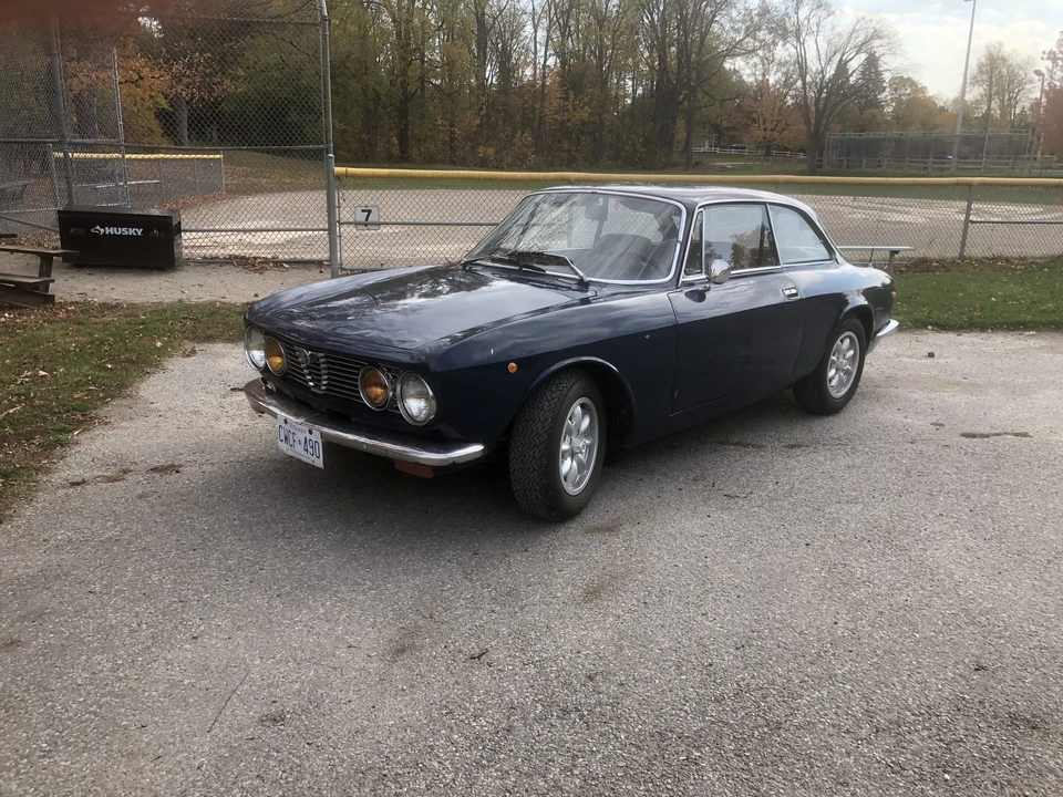 1975 Alfa Romeo 2000 GT Veloce - Image 2 of 31