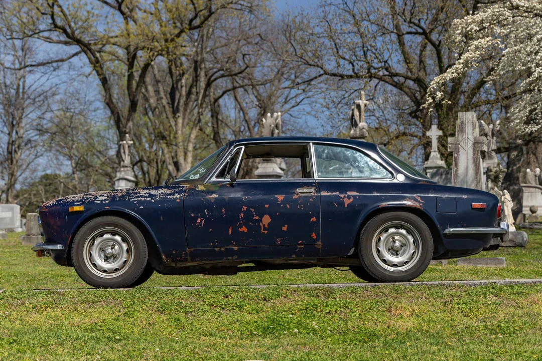 1975 Alfa Romeo 2000 GT Veloce - Image 8 of 31