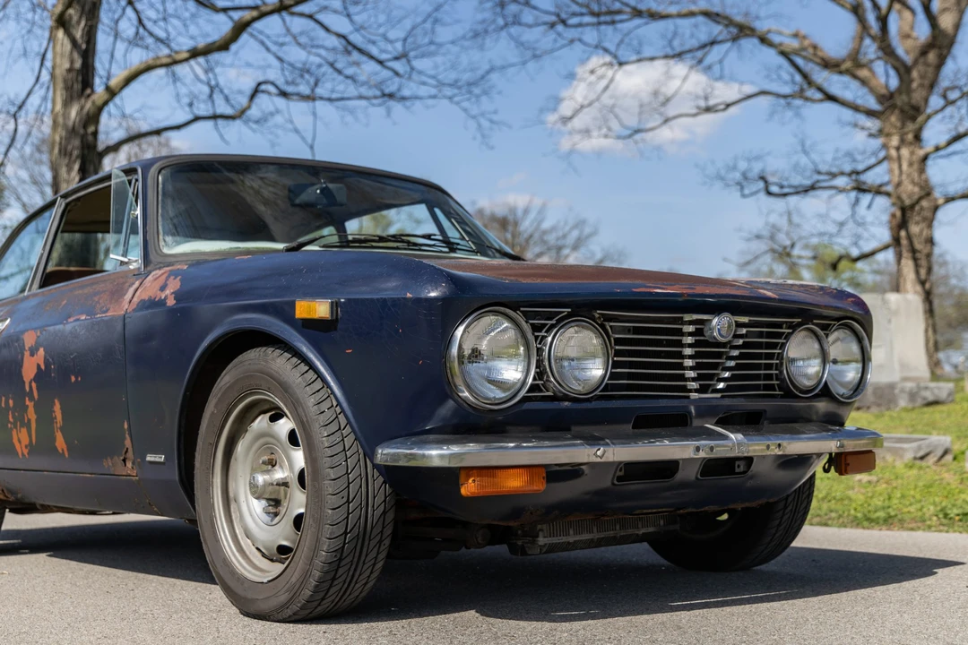 1975 Alfa Romeo 2000 GT Veloce - Image 10 of 31