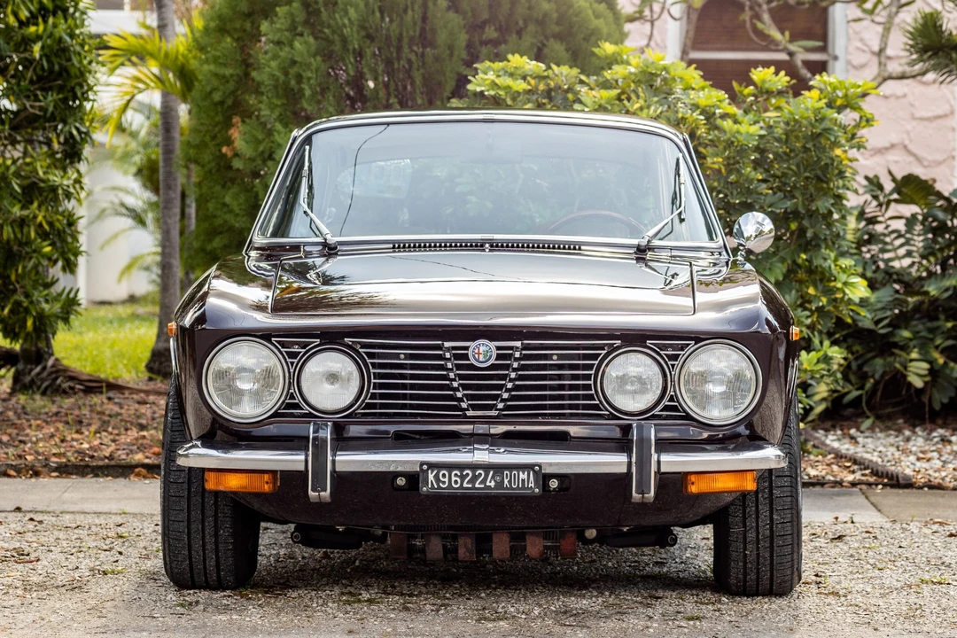 1975 Alfa Romeo 2000 GT Veloce - Image 11 of 31
