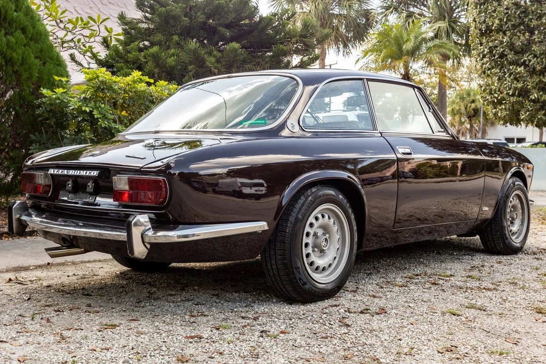 1975 Alfa Romeo 2000 GT Veloce - Image 8 of 31