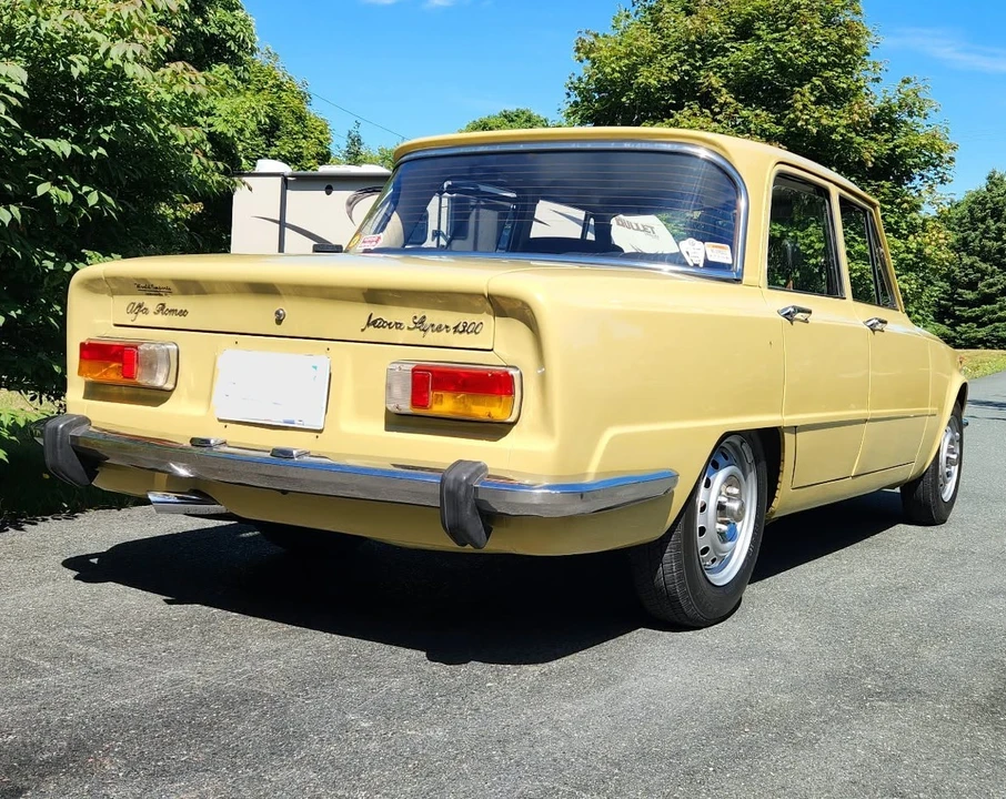 1975 Alfa Romeo Giulia - Image 8 of 17