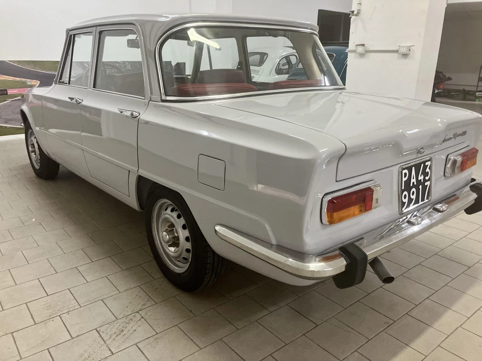 1975 Alfa Romeo 1.3 GT Junior - Image 8 of 31