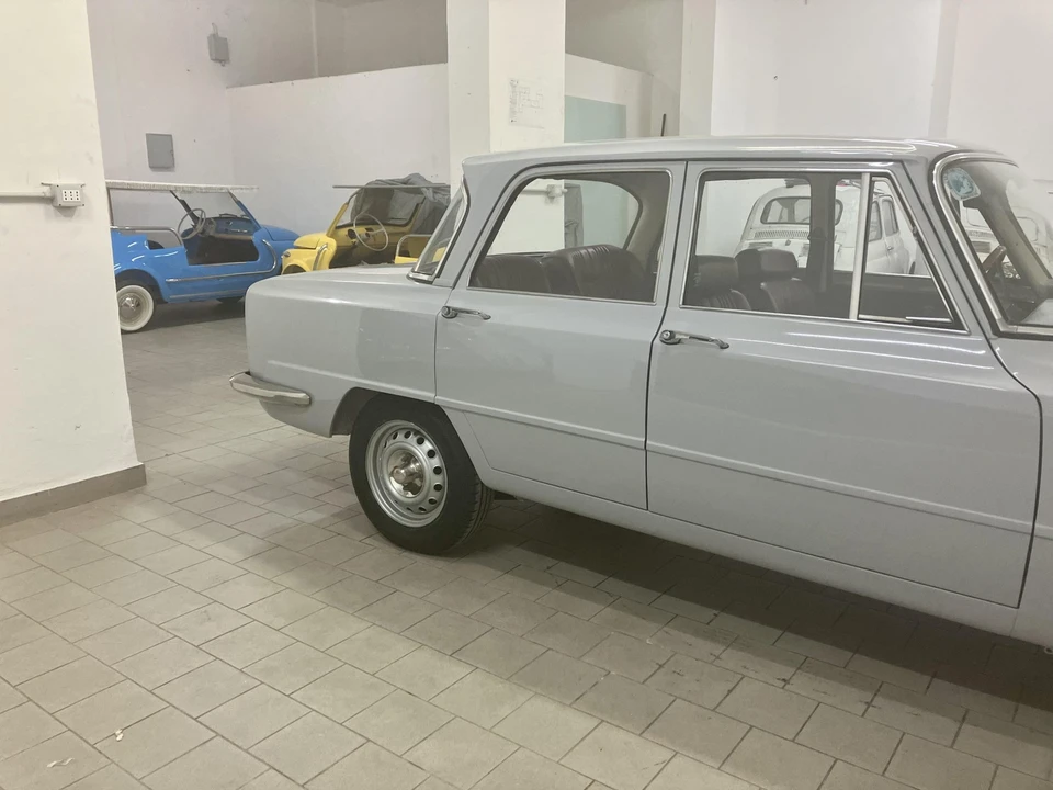 1975 Alfa Romeo 1.3 GT Junior - Image 13 of 31