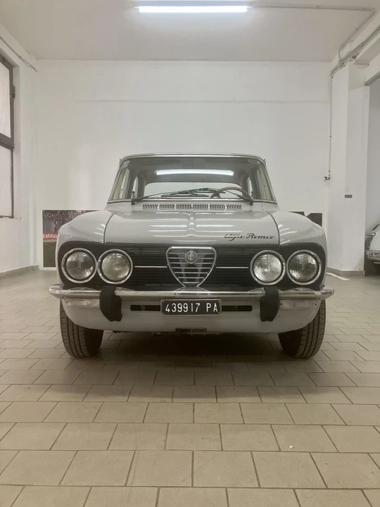 1975 Alfa Romeo 1.3 GT Junior - Image 3 of 31