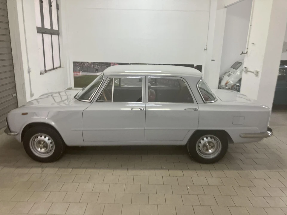 1975 Alfa Romeo 1.3 GT Junior - Image 7 of 31