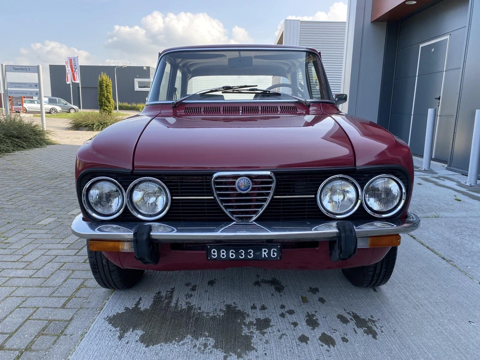 1975 Alfa Romeo 1.3 GT Junior - Image 14 of 31