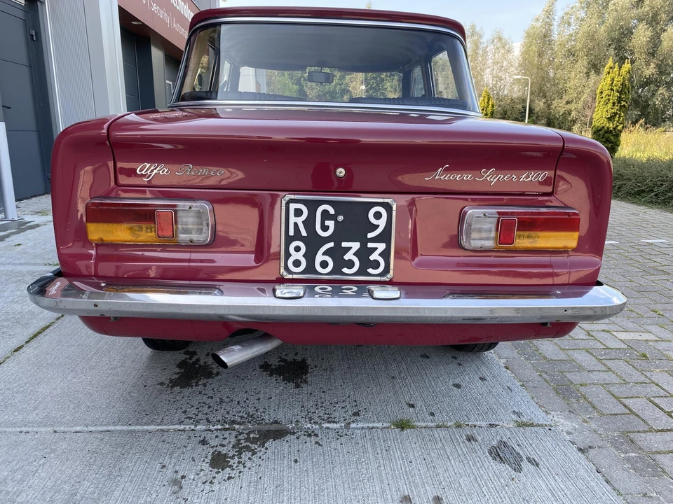 1975 Alfa Romeo 1.3 GT Junior - Image 6 of 31