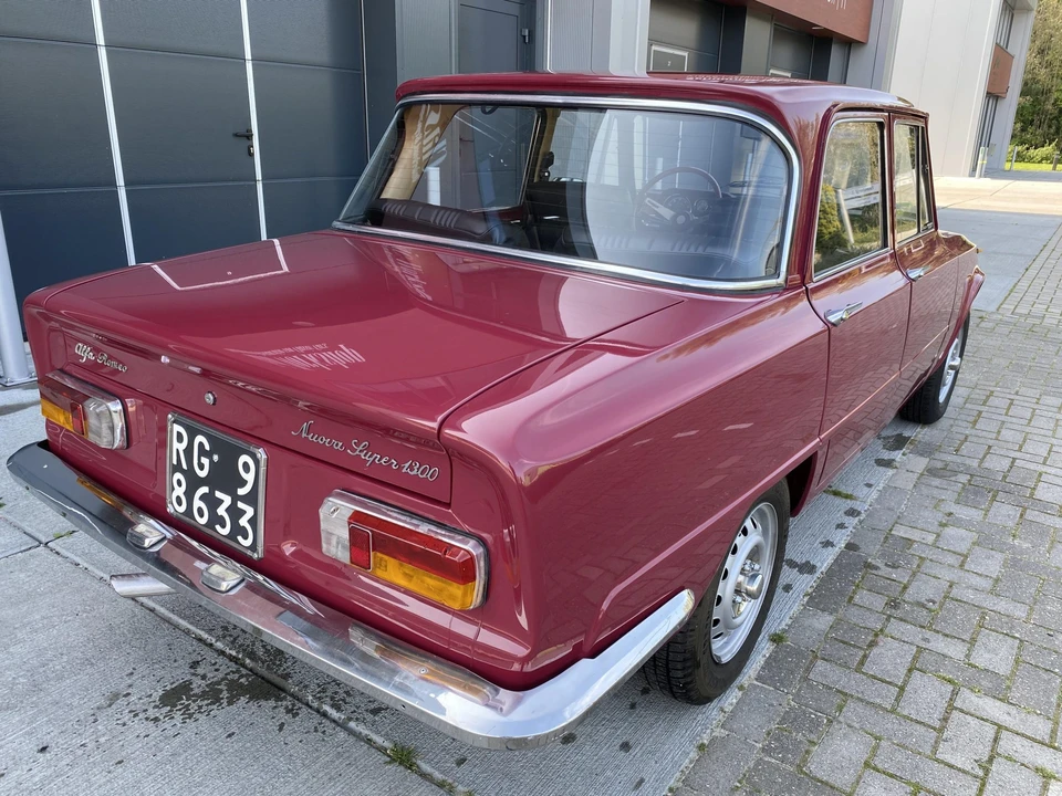 1975 Alfa Romeo 1.3 GT Junior - Image 8 of 31