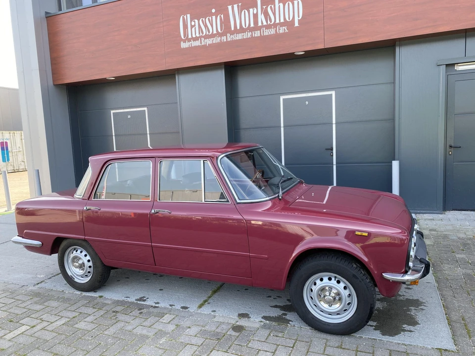 1975 Alfa Romeo 1.3 GT Junior - Image 12 of 31