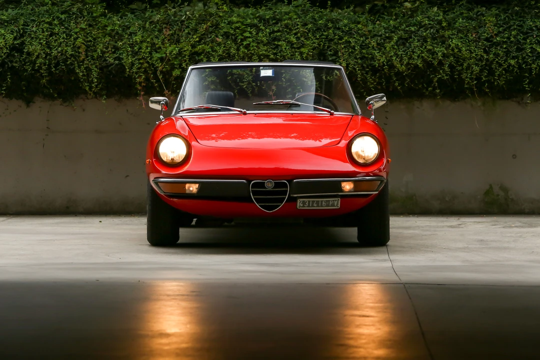 1975 Alfa Romeo Series 2 - Image 2 of 31