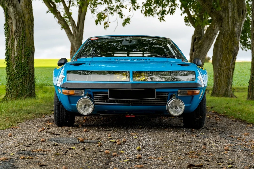1975 Alpine - Image 2 of 28