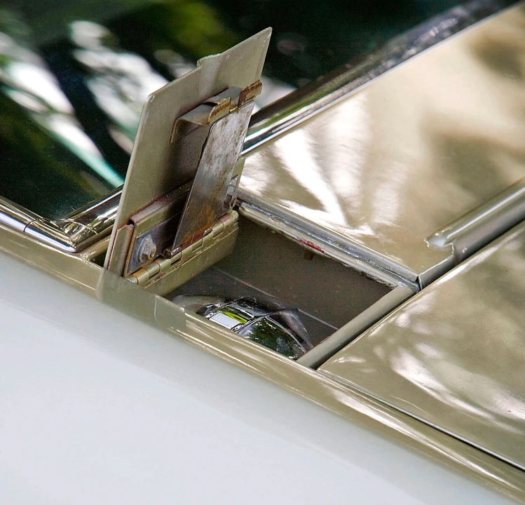 1975 Aston Martin AM V8 - Image 8 of 27