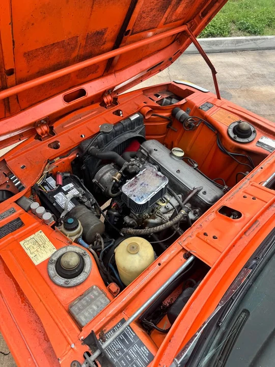1975 BMW 2002 - Image 9 of 10