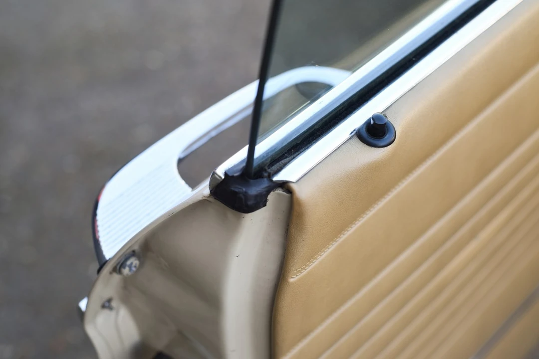 1975 BMW 2002 - Image 27 of 30