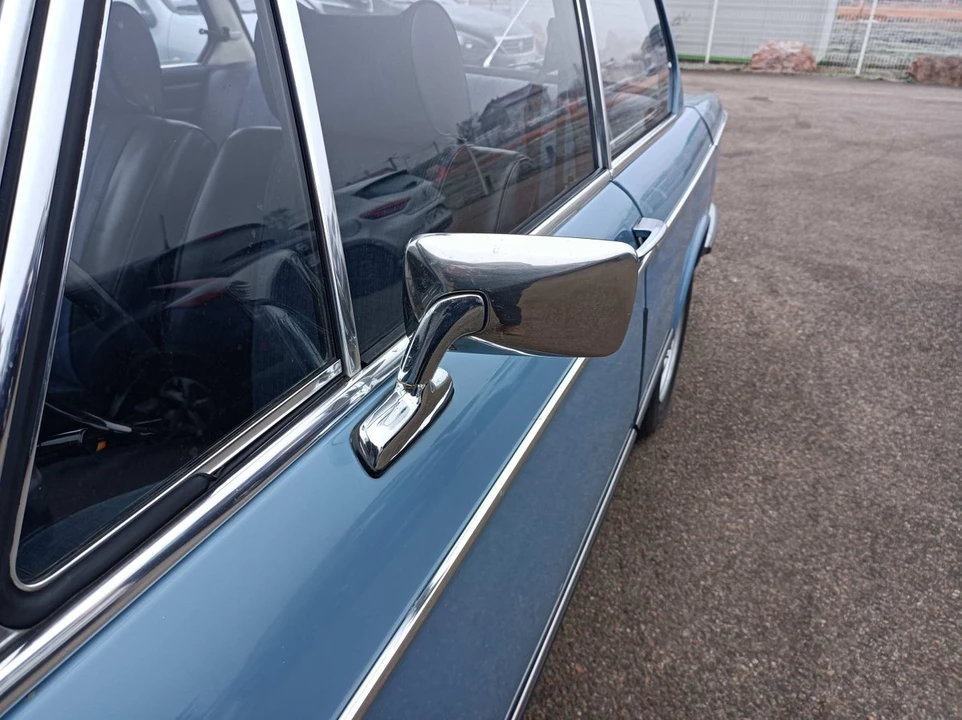 1975 BMW 2002 - Image 20 of 30