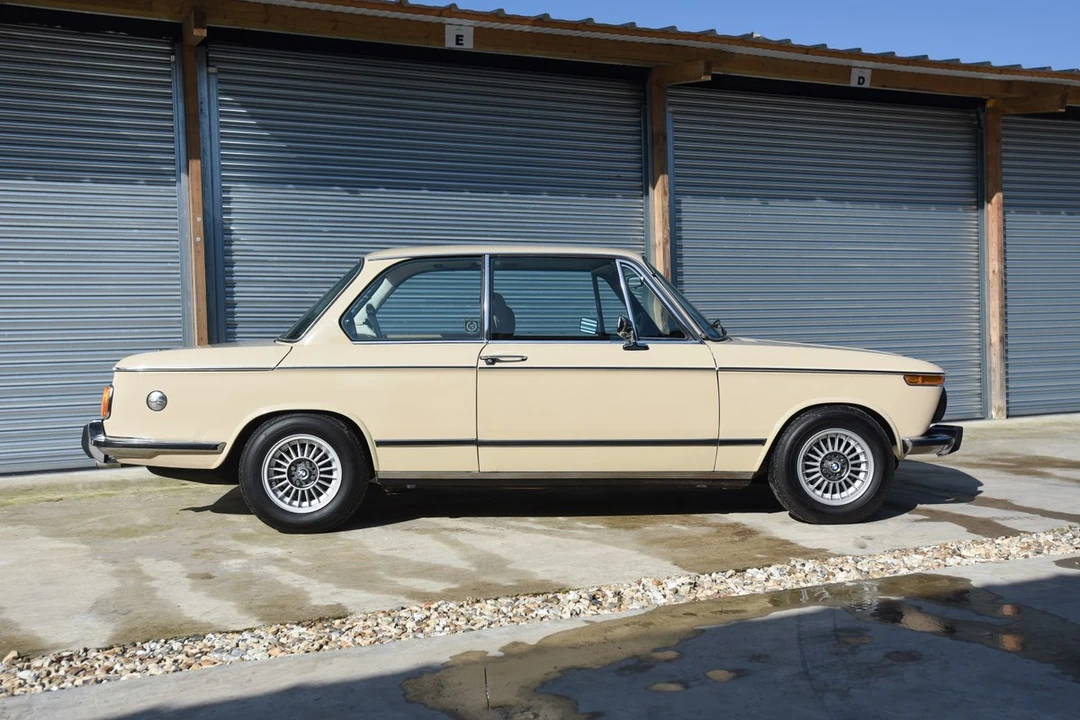 1975 BMW 2002 - Image 9 of 30