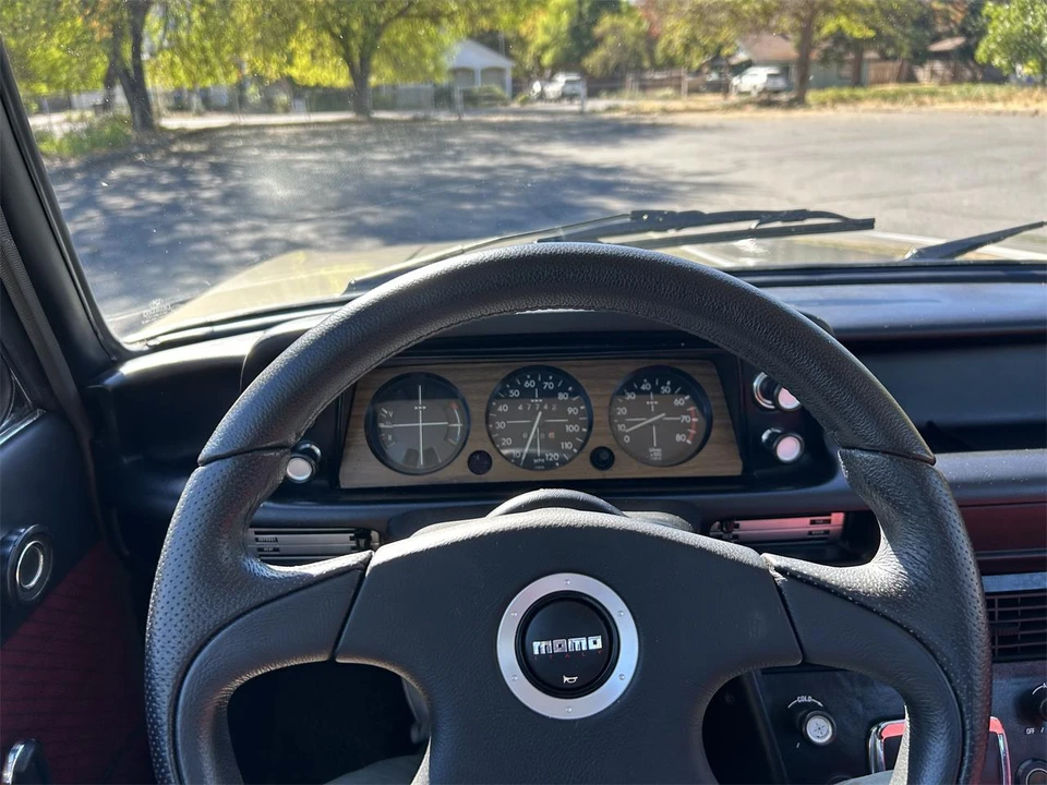 1975 BMW 2002 - Image 11 of 18