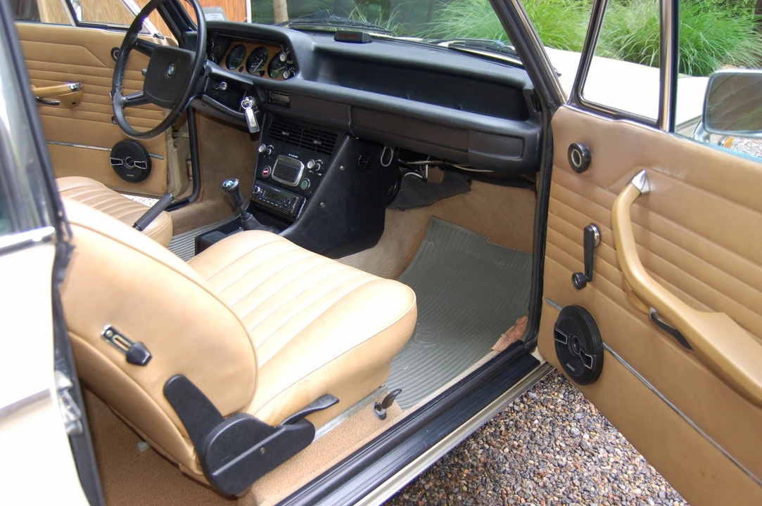 1975 BMW 2002 - Image 28 of 31