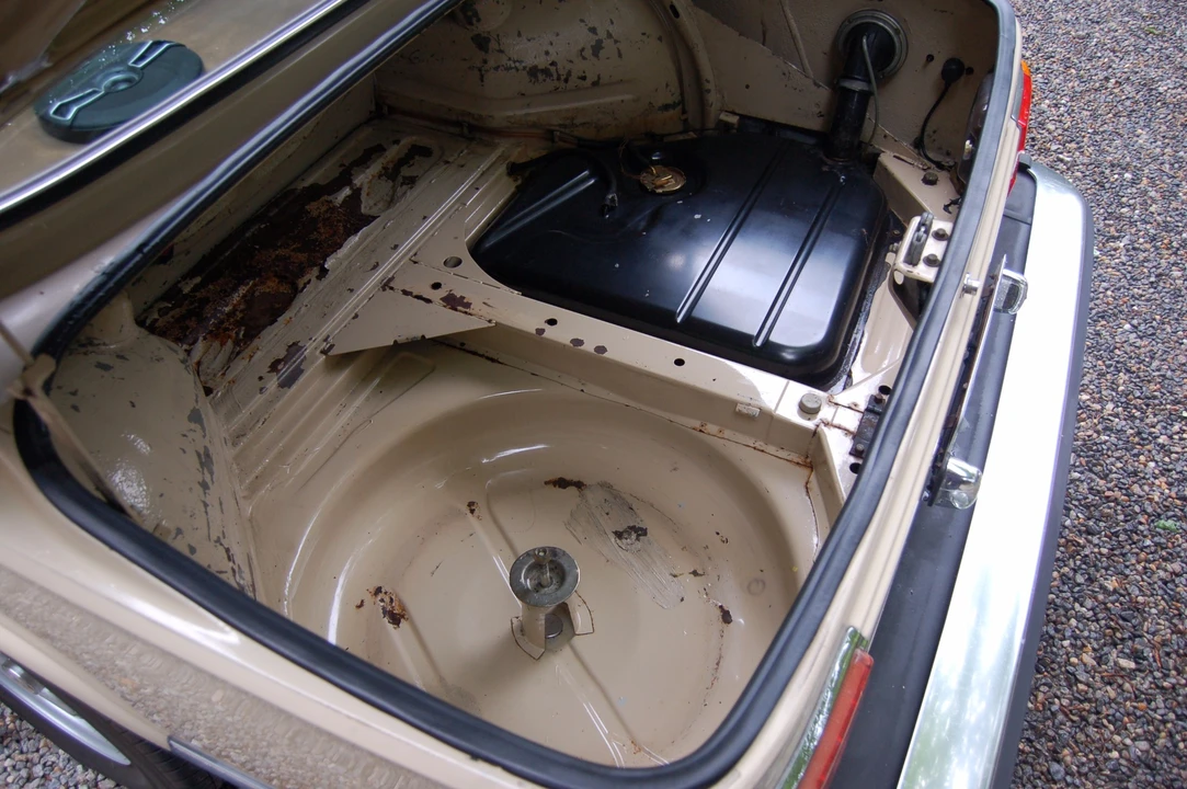 1975 BMW 2002 - Image 21 of 31
