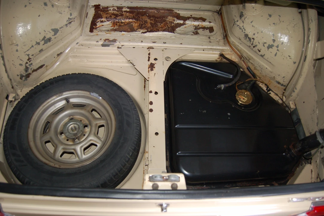 1975 BMW 2002 - Image 18 of 31