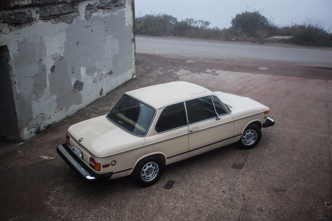 1975 BMW 2002 - Image 10 of 31