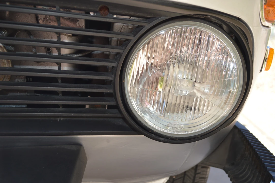 1975 BMW 2002 - Image 23 of 31