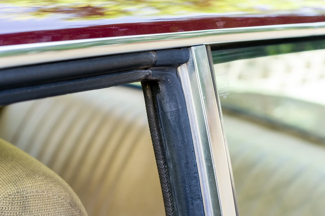 1975 BMW 2002 - Image 18 of 31