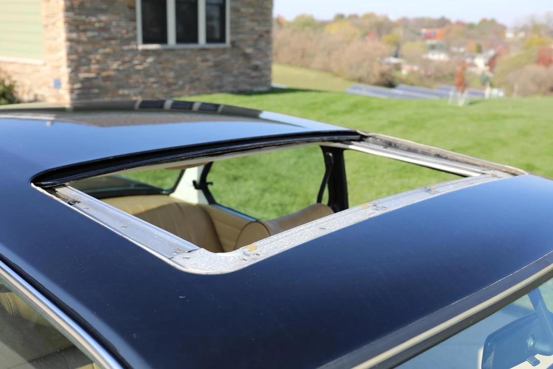 1975 BMW 2002 - Image 13 of 31