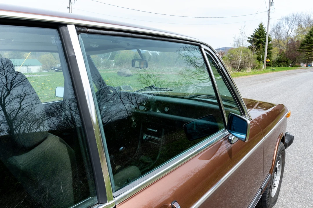 1975 BMW 2002 - Image 30 of 31