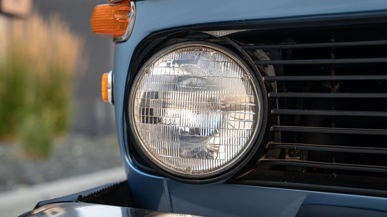 1975 BMW 2002 - Image 16 of 31