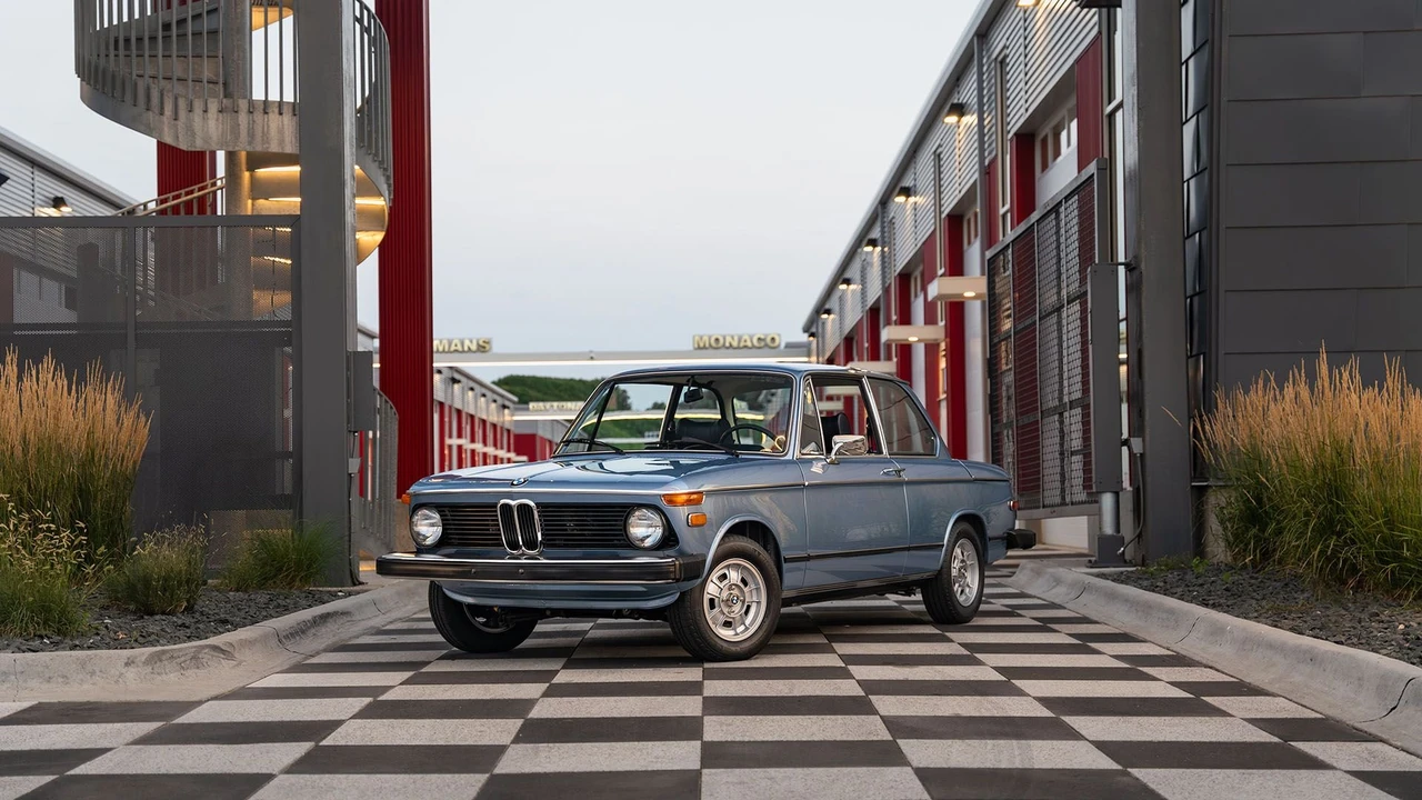 1975 BMW 2002 - Image 7 of 31