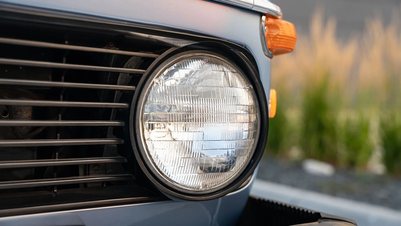 1975 BMW 2002 - Image 15 of 31