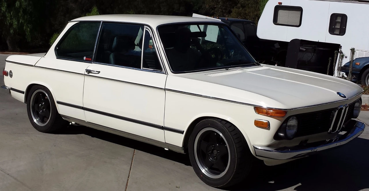 1975 BMW 2002 - Image 9 of 31